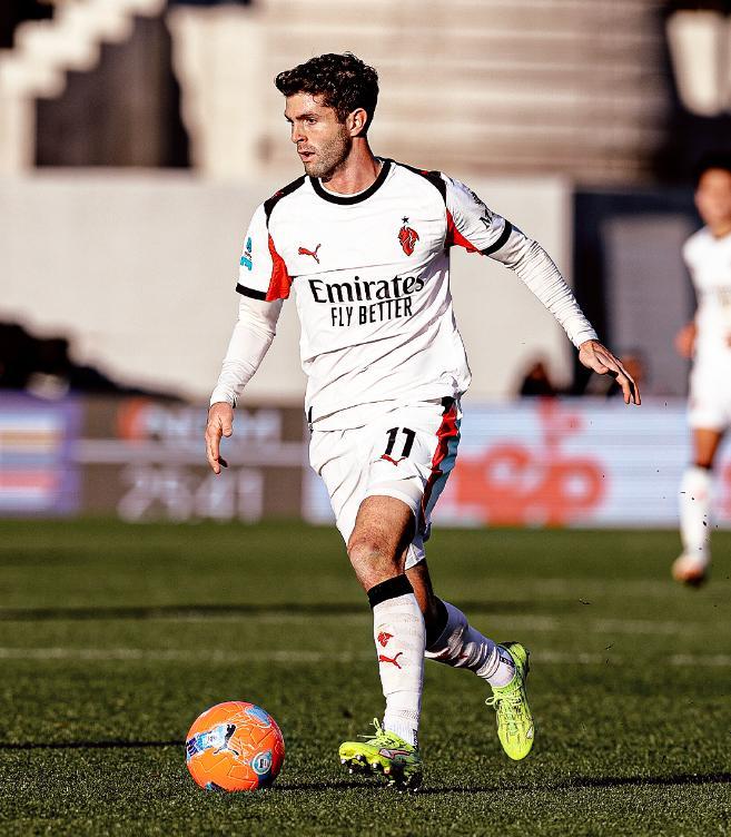 九游体育官方网站-连续被保级队阻击！AC米兰1-1绝平佛罗伦萨，国际米兰笑纳大礼