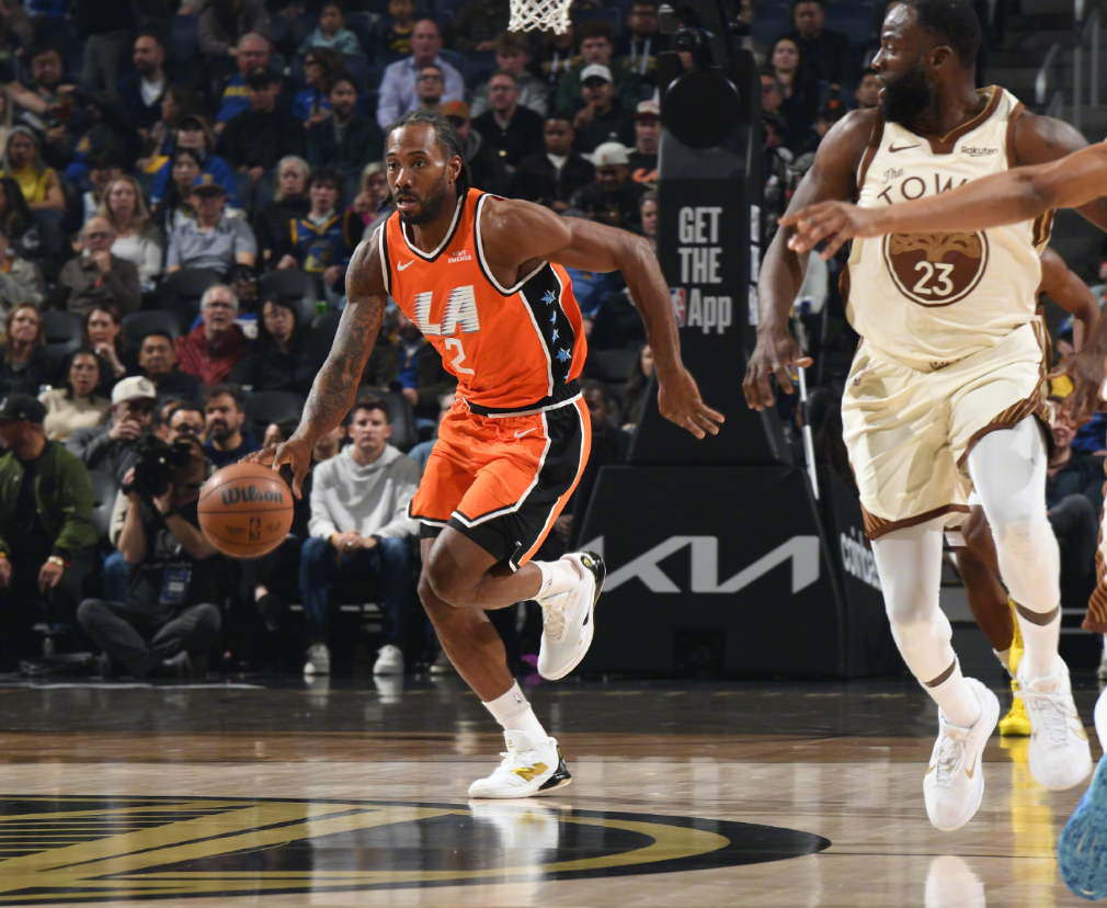 九游体育篮球赛事-加兰首秀12分琼斯12中2，小卡23+8+4+2，快船17分逆转残阵勇士